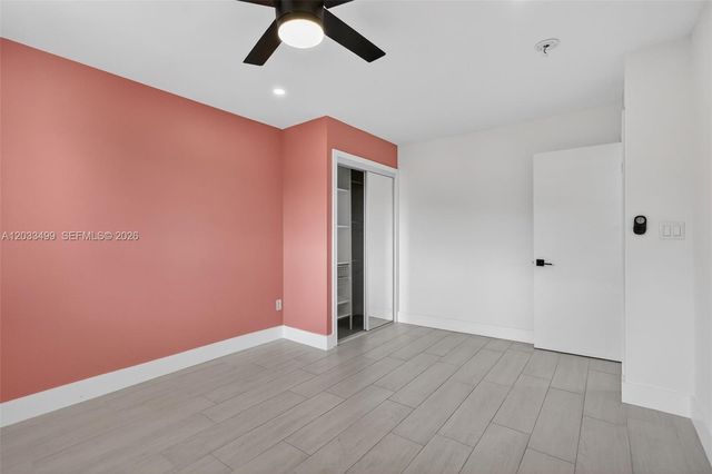 877 NE 195th St 422, Miami, FL 33179