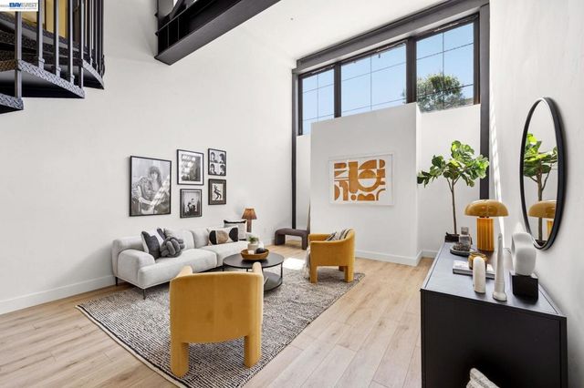 330 13Th St 1A, Oakland, CA 94612