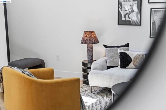 330 13Th St 1A, Oakland, CA 94612