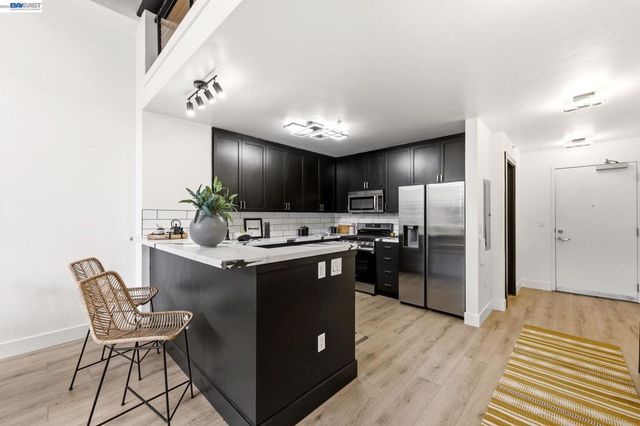 330 13Th St 1A, Oakland, CA 94612