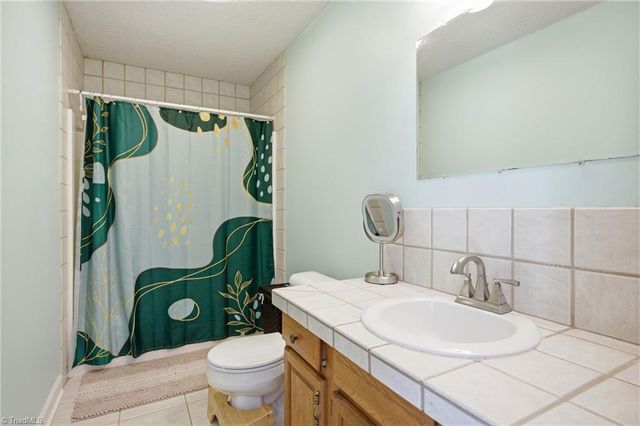 227 Fox Den Drive, Lexington, NC 27295