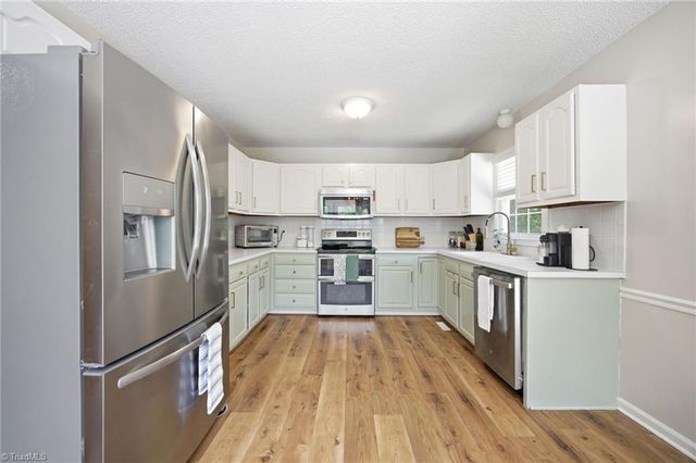 227 Fox Den Drive, Lexington, NC 27295
