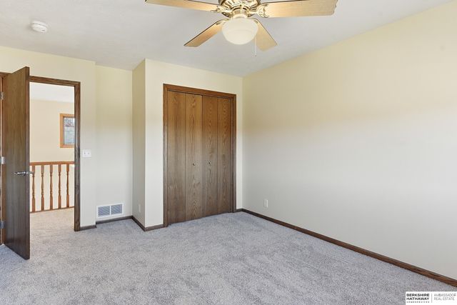 16016 Ruggles Street, Omaha, NE 68116