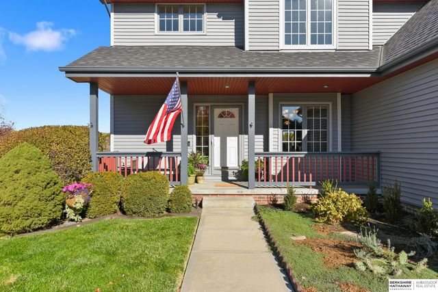 16016 Ruggles Street, Omaha, NE 68116