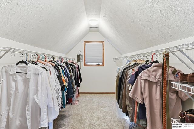 16016 Ruggles Street, Omaha, NE 68116