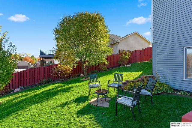 16016 Ruggles Street, Omaha, NE 68116