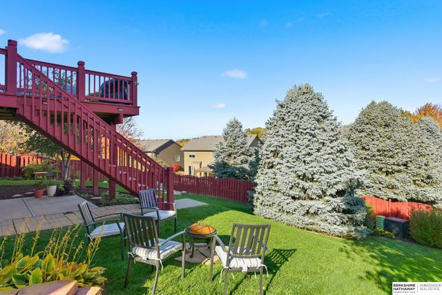 16016 Ruggles Street, Omaha, NE 68116