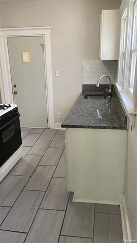 7633 Woodrow Wilson Street, Detroit, MI 48206