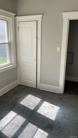 7633 Woodrow Wilson Street, Detroit, MI 48206