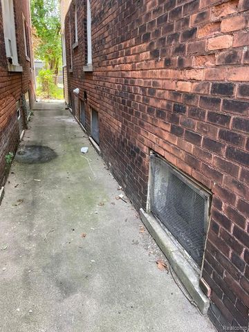 7633 Woodrow Wilson Street, Detroit, MI 48206