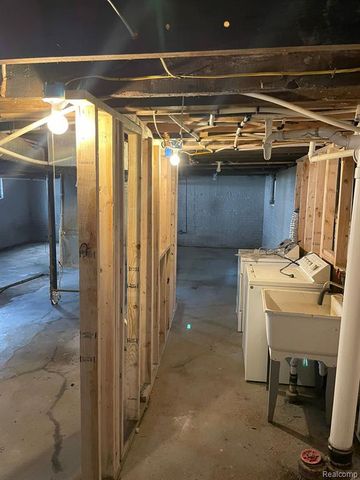 7633 Woodrow Wilson Street, Detroit, MI 48206