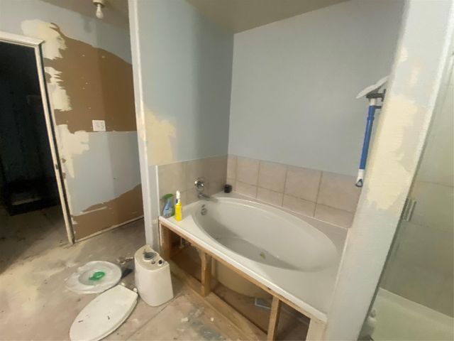 12222 Kings Garden Court, Houston, TX 77044