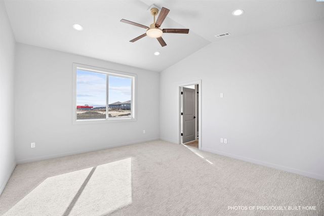 606 Eureka Ave, Pasco, WA 99301