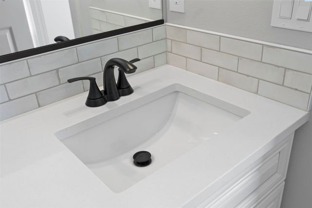 606 Eureka Ave, Pasco, WA 99301