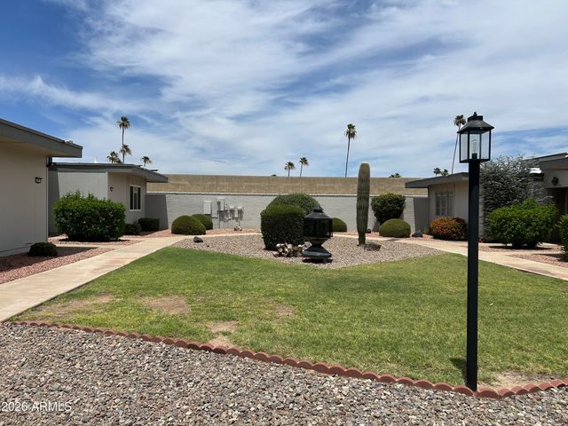10878 W COGGINS Drive, Sun City, AZ 85351