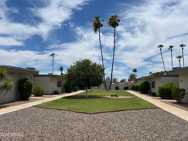 10878 W COGGINS Drive, Sun City, AZ 85351