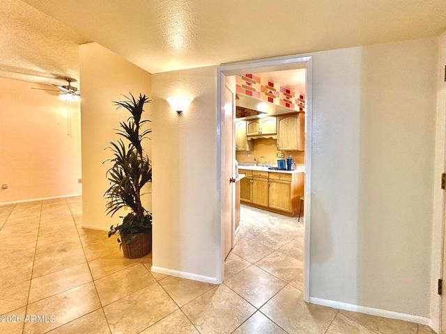 10878 W COGGINS Drive, Sun City, AZ 85351
