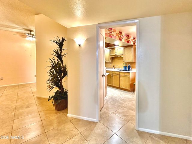 10878 W COGGINS Drive, Sun City, AZ 85351