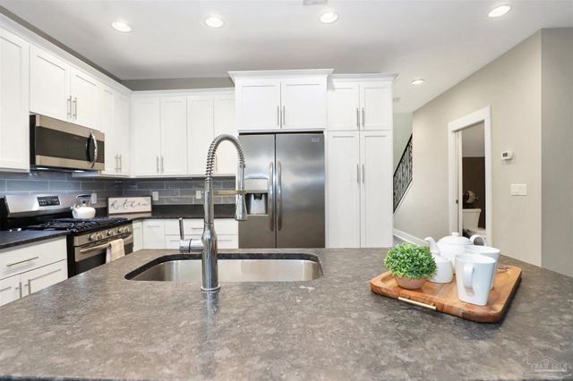 1013 W Intendencia St B, Pensacola, FL 32502