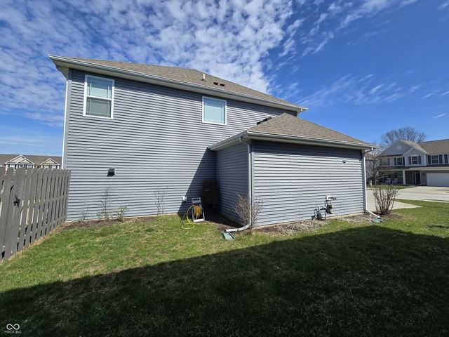 8780 Castleblaney Drive, Brownsburg, IN 46112