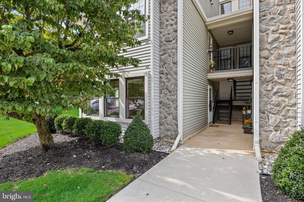 42 BRIDGEWATER DR, MARLTON, NJ 08053 — photo 4