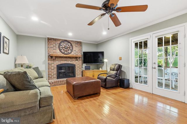 6016 BURNSIDE LANDING DR, Burke, VA 22015