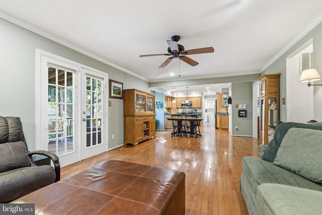 6016 BURNSIDE LANDING DR, Burke, VA 22015