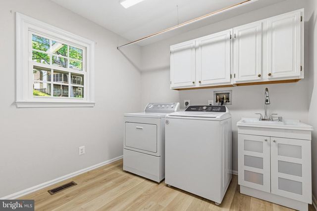 6016 BURNSIDE LANDING DR, Burke, VA 22015