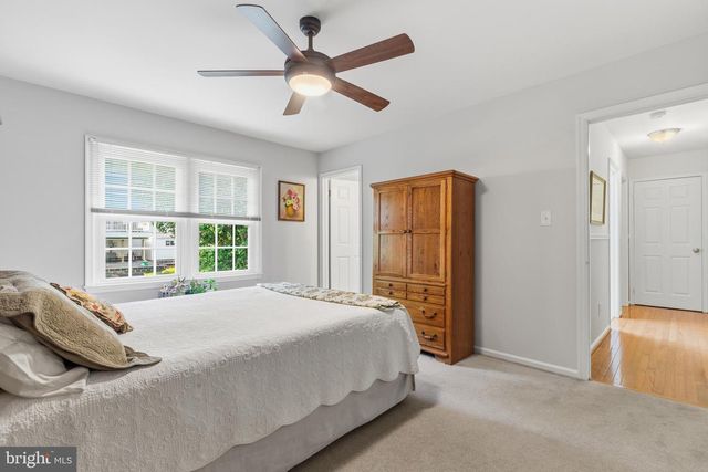6016 BURNSIDE LANDING DR, Burke, VA 22015