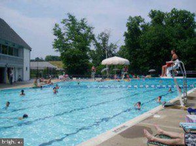 6016 BURNSIDE LANDING DR, Burke, VA 22015