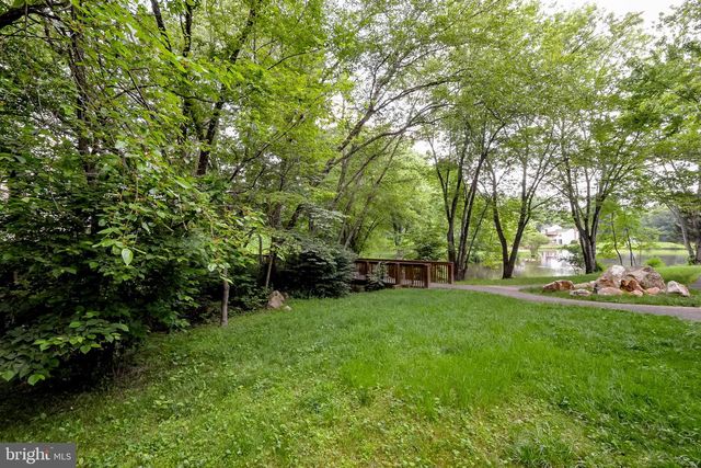 6016 BURNSIDE LANDING DR, Burke, VA 22015