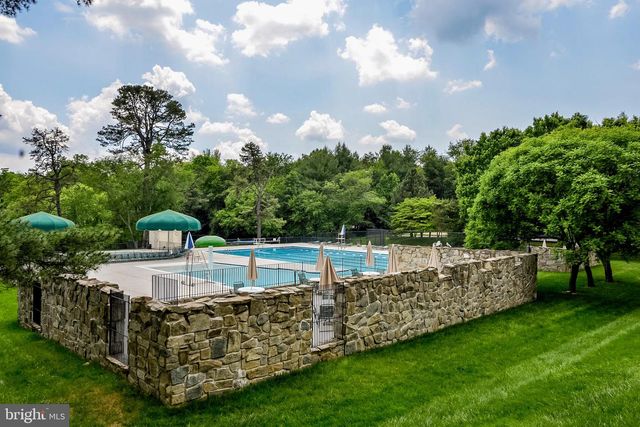 6016 BURNSIDE LANDING DR, Burke, VA 22015