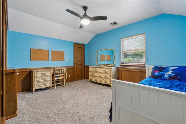 1220 Knights Bridge Road, Edmond, OK 73034