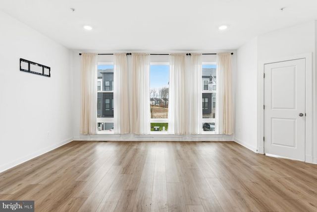 614 GLENN LAKE DR, Bowie, MD 20716