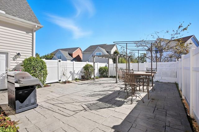 8175 Parson Pass, New Albany, OH 43054