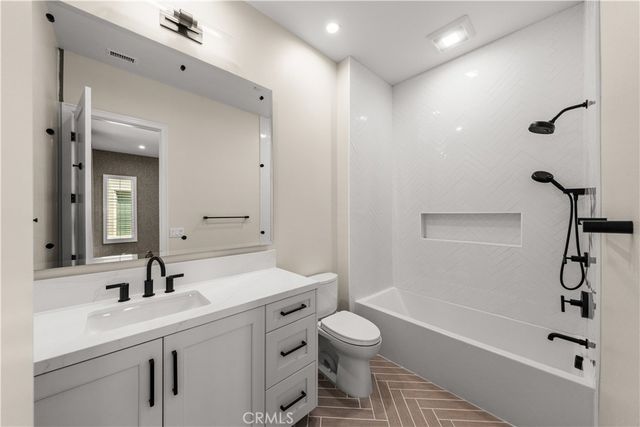 125 Prestigo, Irvine, CA 92602