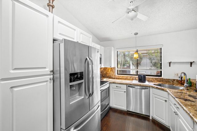 5501 Ainsley Court, Boynton Beach, FL 33437