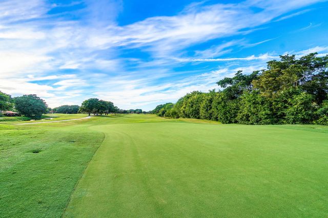 5501 Ainsley Court, Boynton Beach, FL 33437