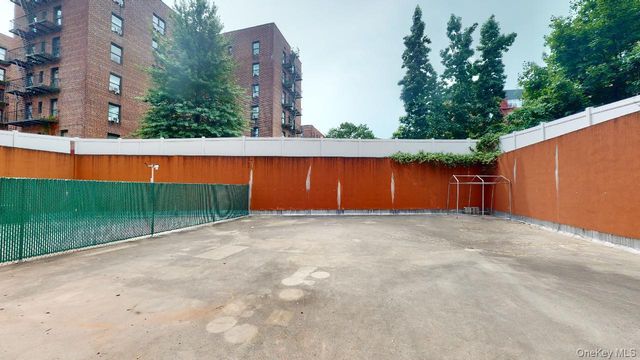 84-14 143rd Street 1C, Briarwood, NY 11435