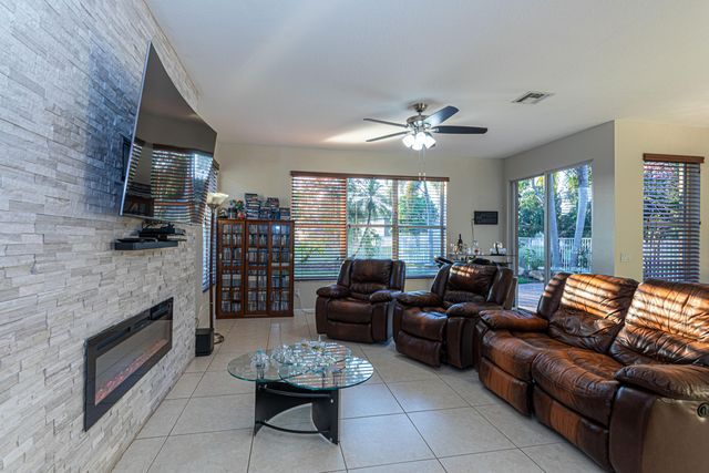 5321 Island Gypsy Drive, Greenacres, FL 33463