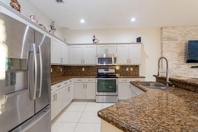 5321 Island Gypsy Drive, Greenacres, FL 33463