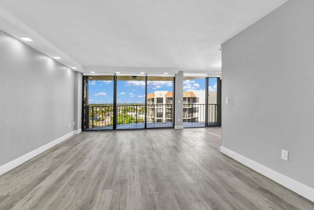 859 Jeffery Street 810, Boca Raton, FL 33487