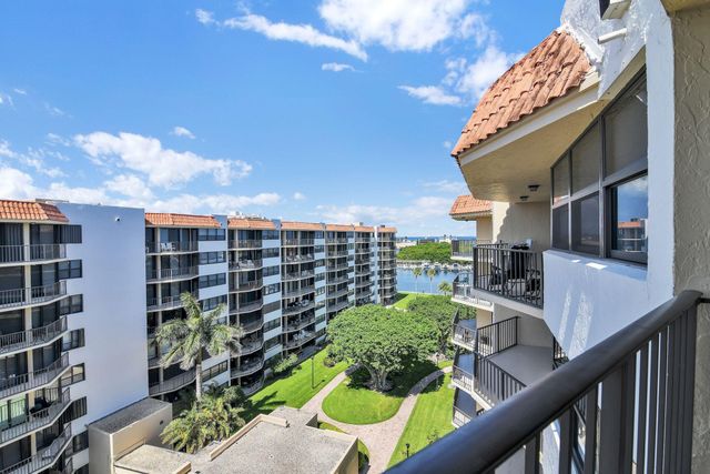 859 Jeffery Street 810, Boca Raton, FL 33487