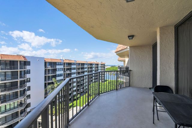 859 Jeffery Street 810, Boca Raton, FL 33487