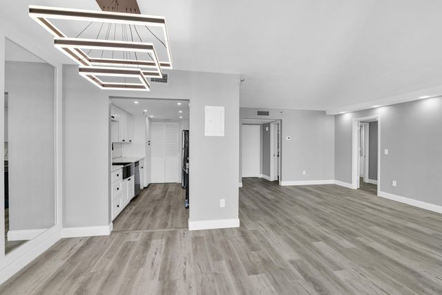 859 Jeffery Street 810, Boca Raton, FL 33487