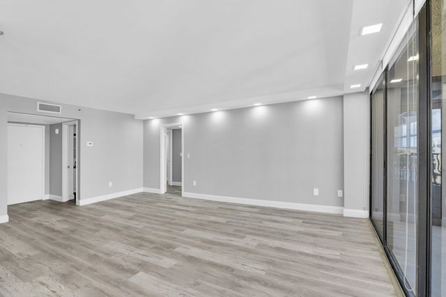 859 Jeffery Street 810, Boca Raton, FL 33487