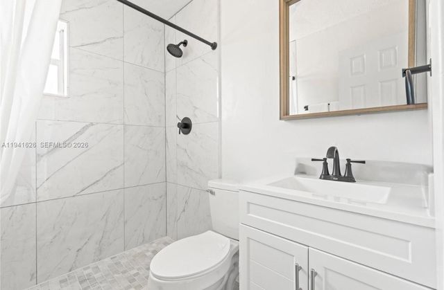 5621 SW 38th Ct, Davie, FL 33314