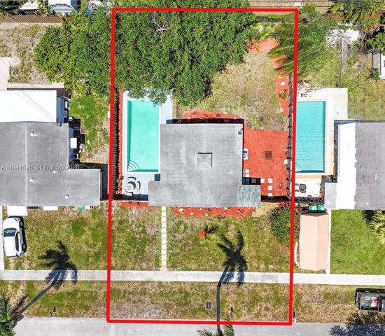 5621 SW 38th Ct, Davie, FL 33314