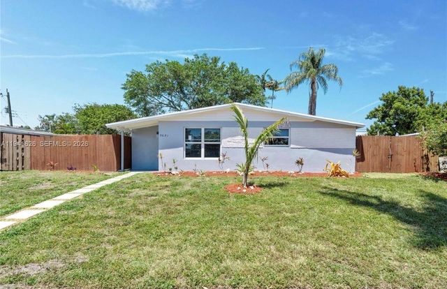 5621 SW 38th Ct, Davie, FL 33314
