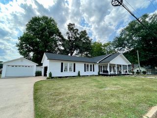 416 S Kentucky Avenue, Chesnee, SC 29323